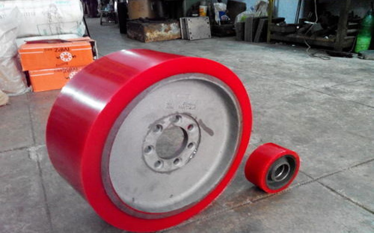 Bánh xe nâng điện pu – Định hình lại hiệu suất và an toàn trong logistics