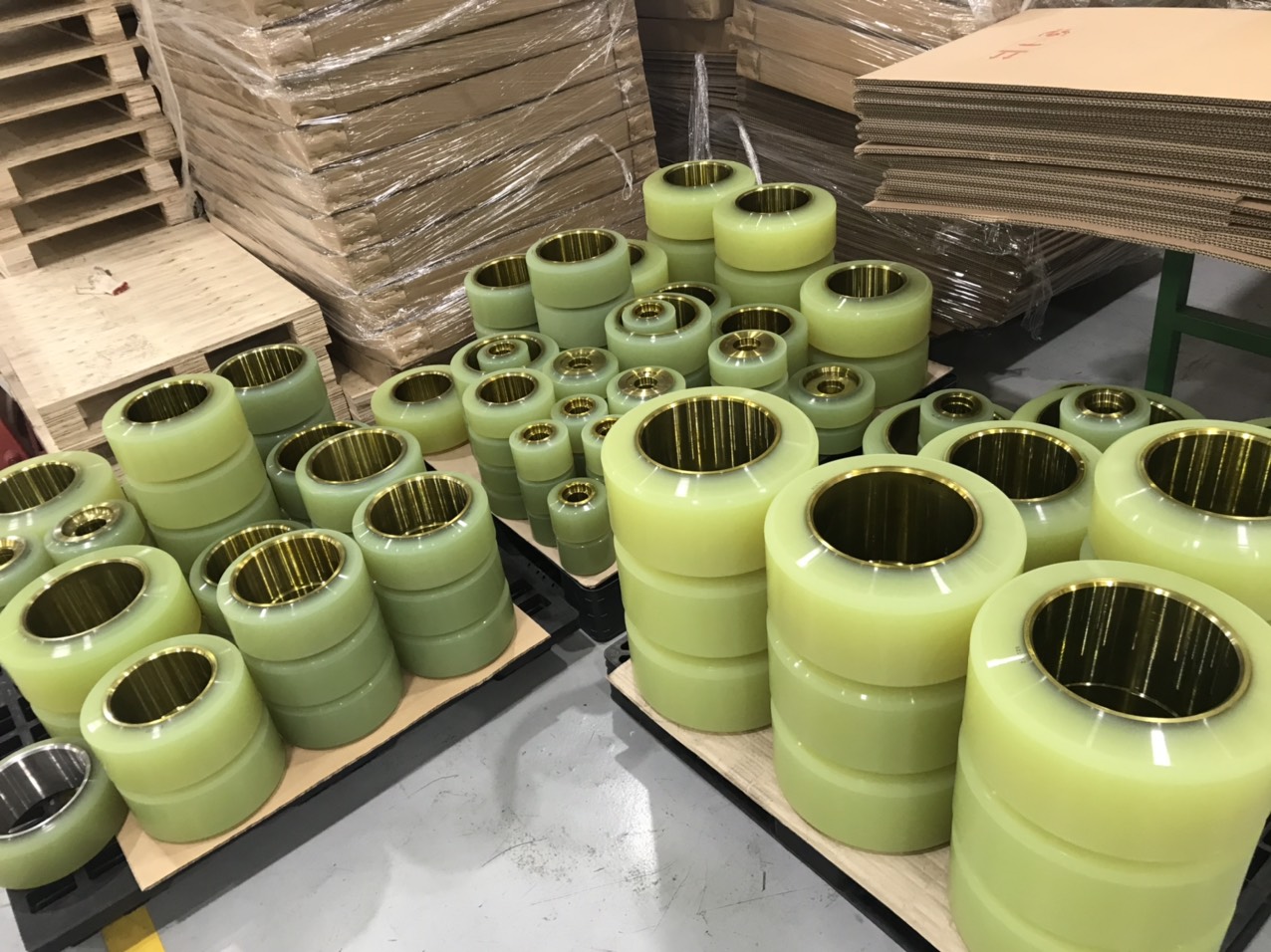 Bánh xe nâng điện Clark - Giải pháp tối ưu cho hoạt động warehouse hiện đại