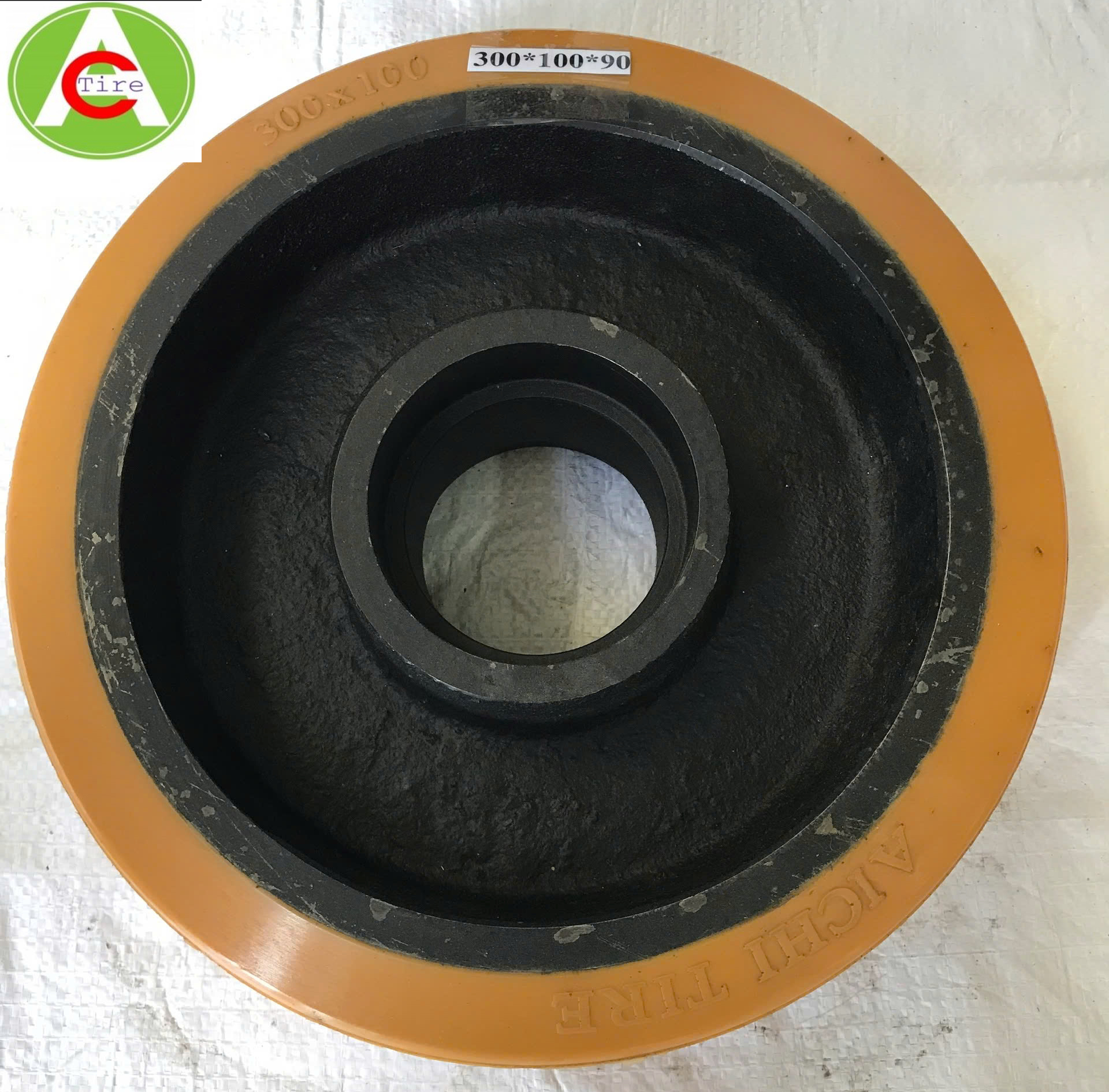 Bánh xe linde 300x100x90